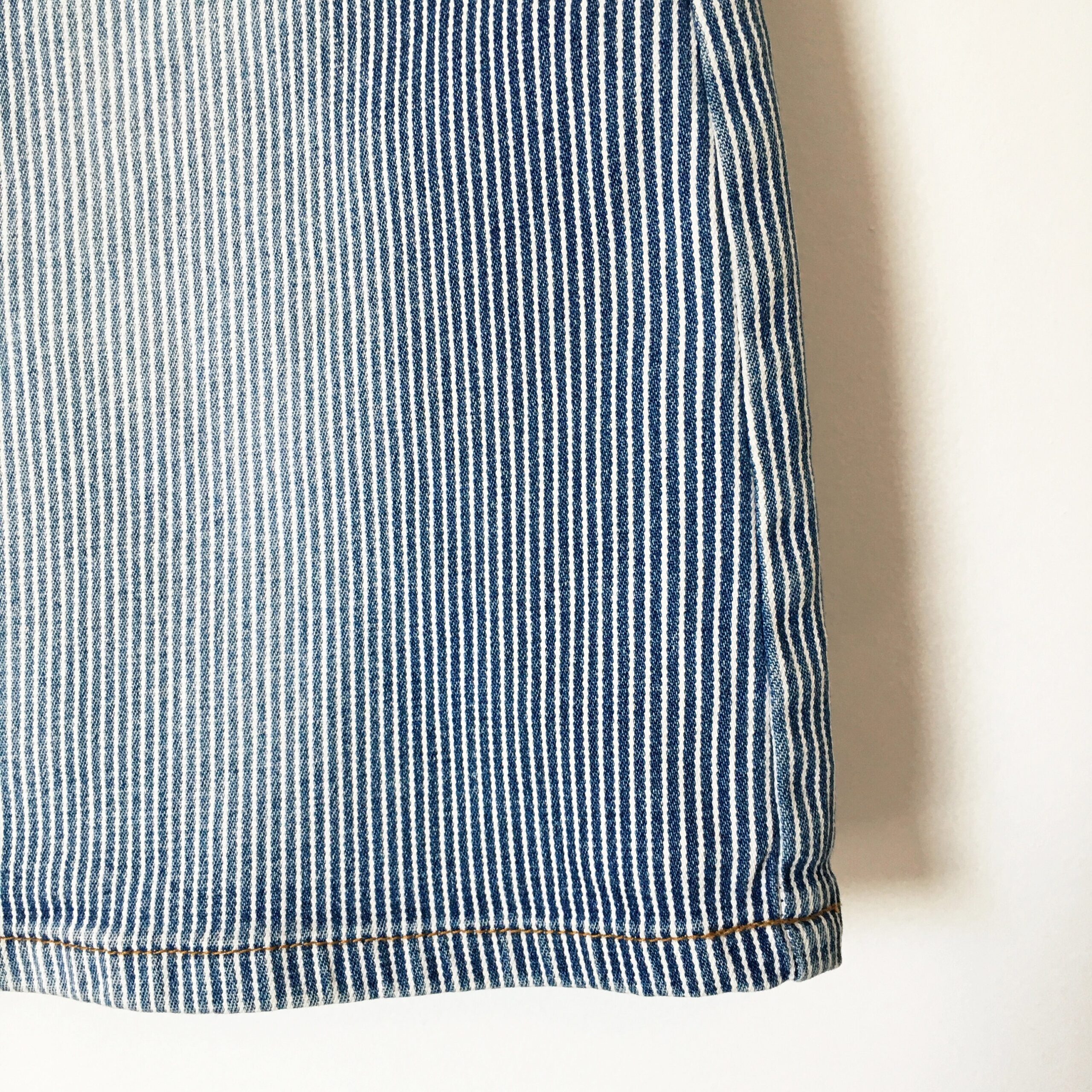 VINTAGE ROOTS SKIRT | pin striped denim mini skirt | size small