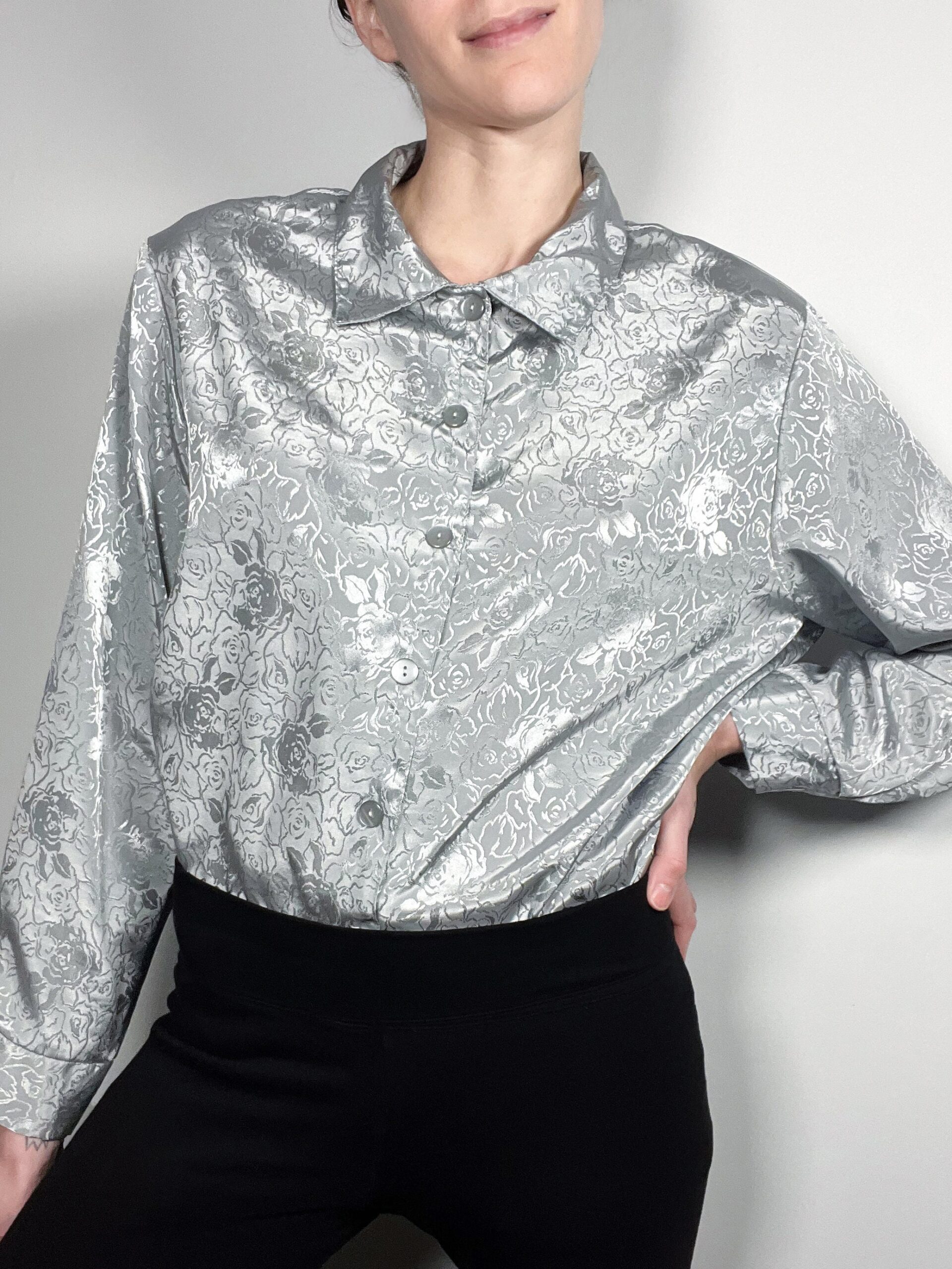 Vintage East West Woman grey blouse with floral print