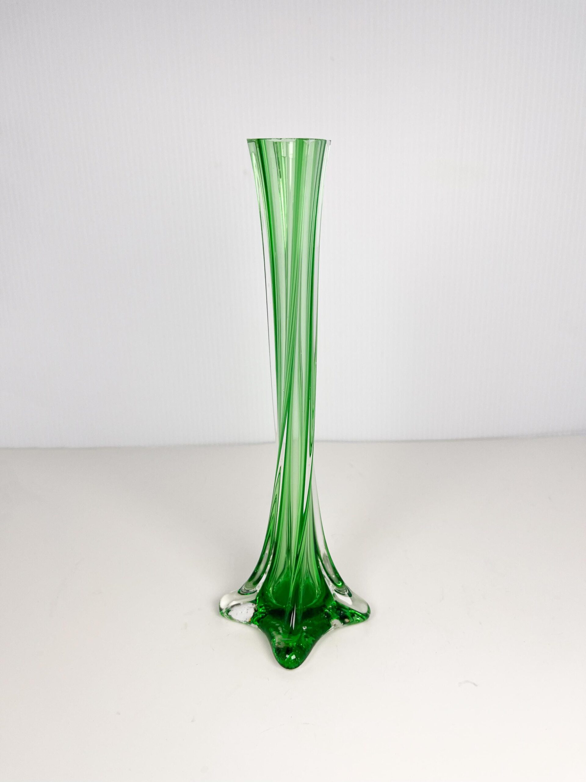 Vintage MCM emerald green art glass bud vase - twisted glass, footed